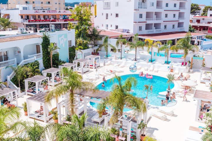 PriceTravel - Viaja fácil, sin pretextos