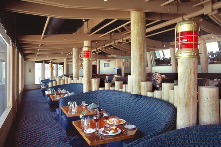 El restaurante Moonraker del Best Western Plus Lighthouse sirve platillos de mariscos