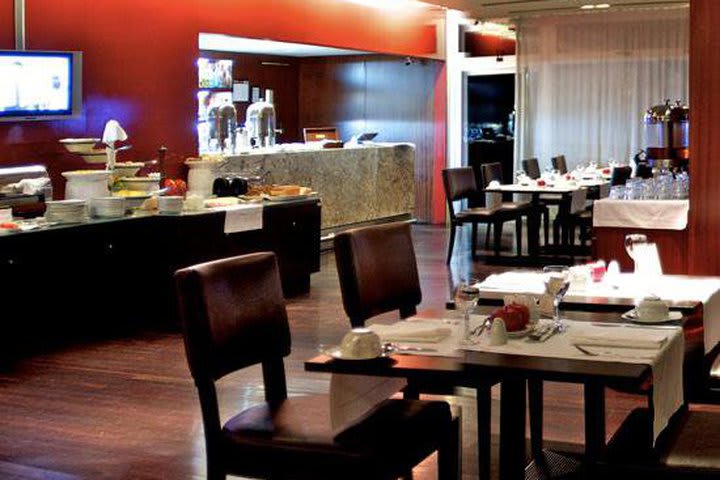 Tryp in Buenos Aires has a restaurant serving international food