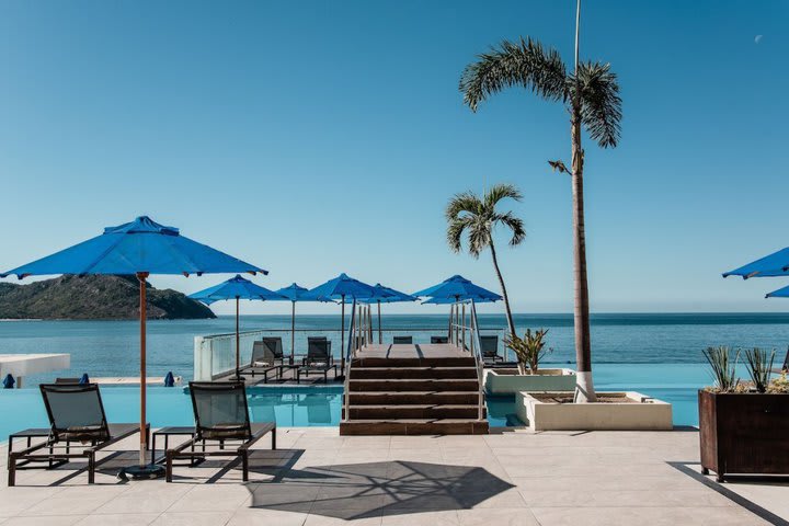 Sitting area by the pool