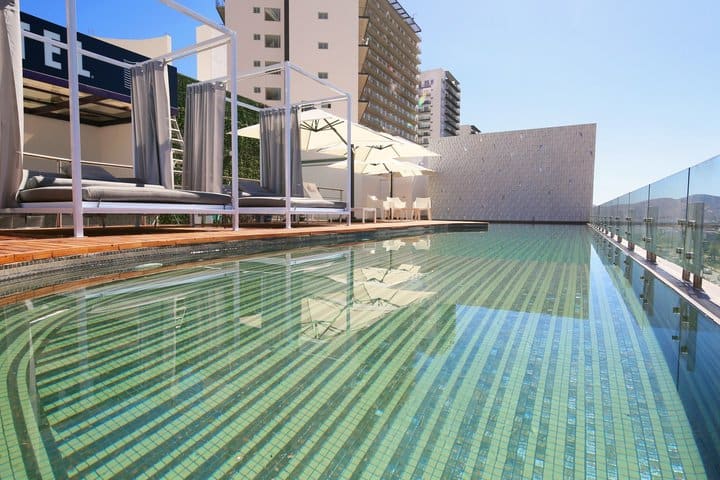 Piscina en la terraza