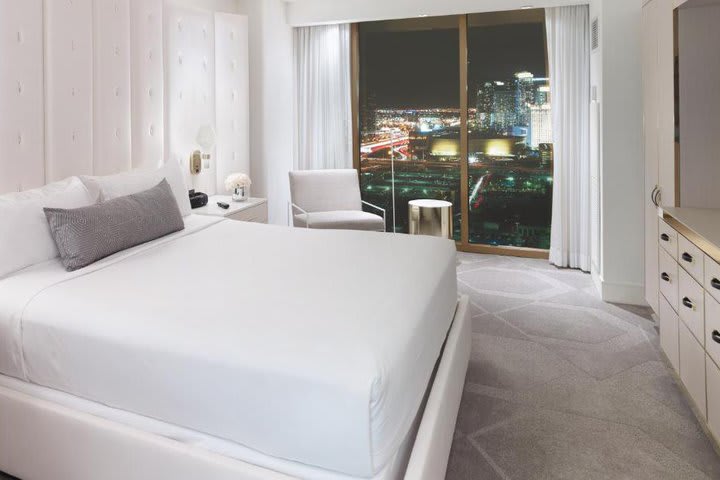 Suite Delano con 1 cama king y vista al Strip