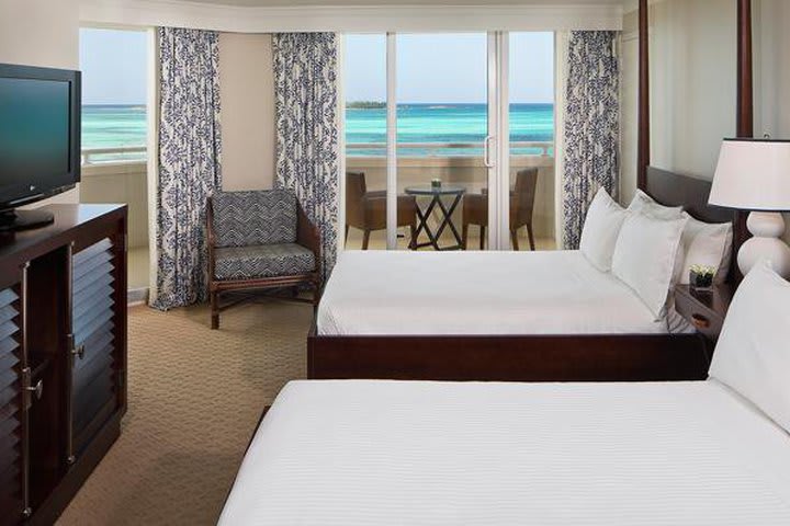 The hotel offers rooms with ocean view