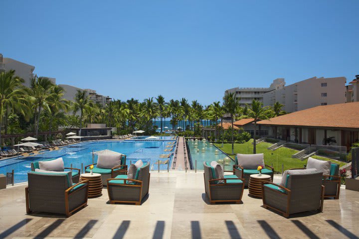 Terraza con vista al mar