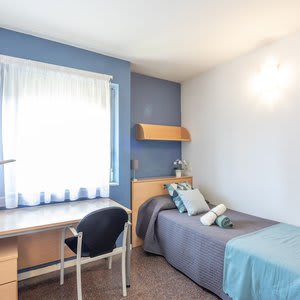 Residencia Universitaria La Ciutadella - Campus Accommodation