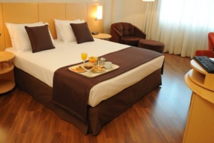 Premium guest room on the 14th floor of the InterCity Premium Ibirapuera hotel