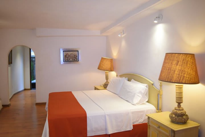 Cuexcomate guest room