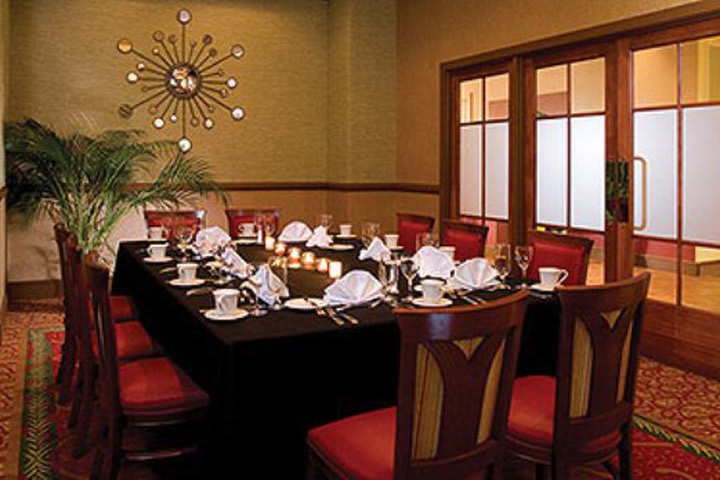 Restaurant at the Wyndham Lake Buena Vista Resort in Florida