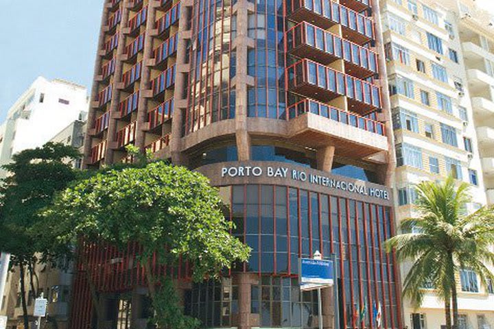 Front of hotel Porto Bay Rio Internacional