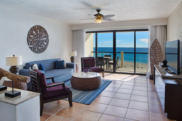 Sitting area in the oceanfront grand master with 2 bedrooms