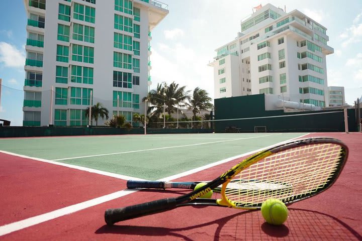 Tennis court