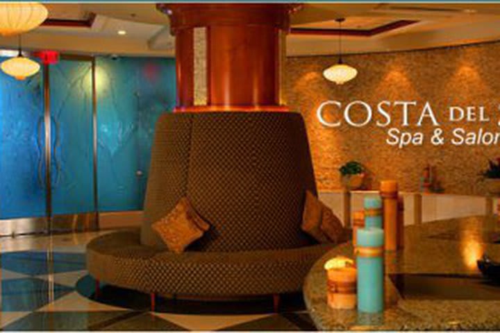 South Point hotel features a full-service spa and beauty salon