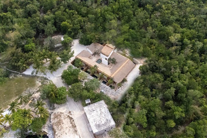 Hotel amidst the jungle