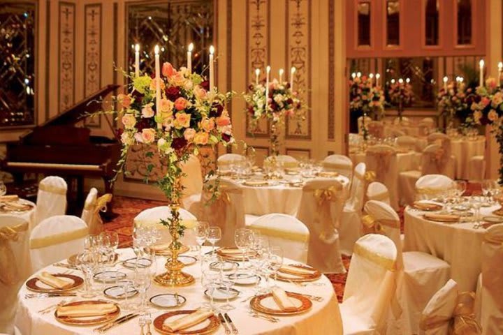 Park Lane Hotel offers wedding planning service