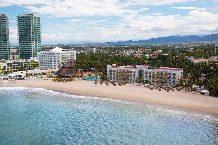 Krystal Vallarta Hotel & Resort