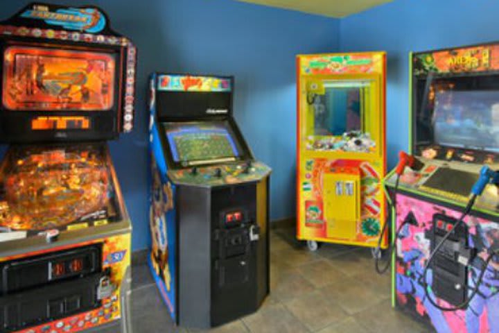 Video game room at the Howard Johnson Enchanted Land hotel in Kissimmee