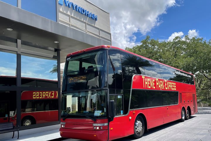 Hay transporte gratuito a los parques de Disney