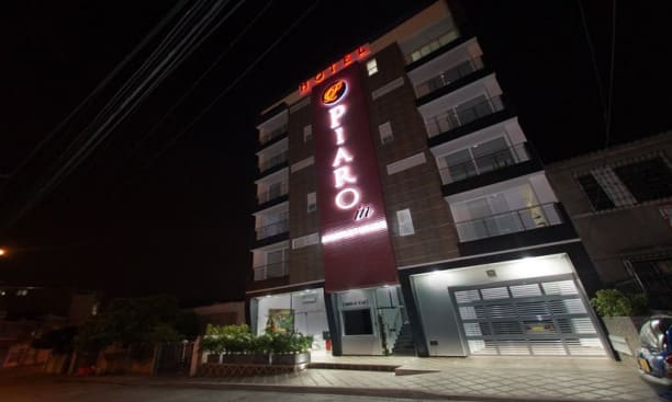 Hotel Piaro In Apartasuites