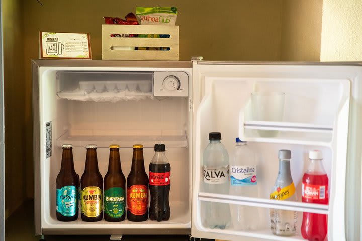 Minibar en un bungalow