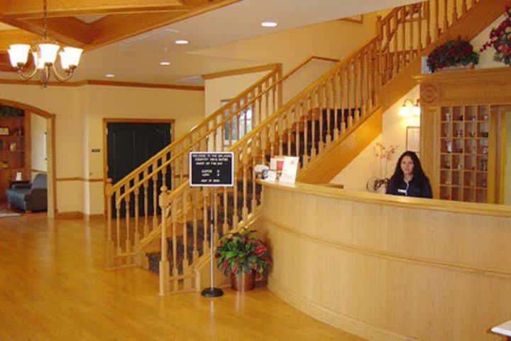 Front desk at Country Inn & Suites in the city of Orlando