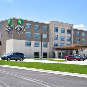 Holiday Inn Express & Suites Bensenville - O'Hare, an IHG Hotel