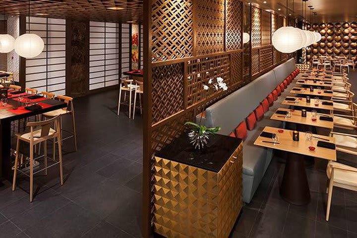 Nikkei restaurant with oriental specialties