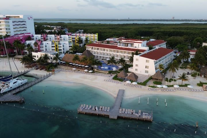 Cancun Bay All Inclusive Hotel