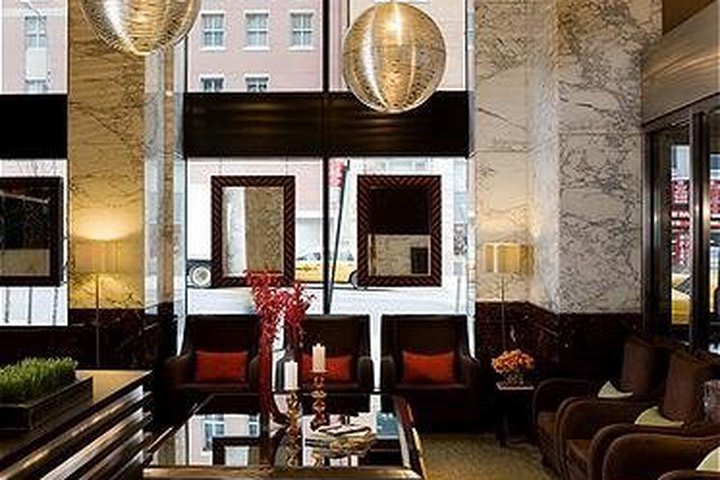 Lobby del hotel Affinia Dumont en Manhattan