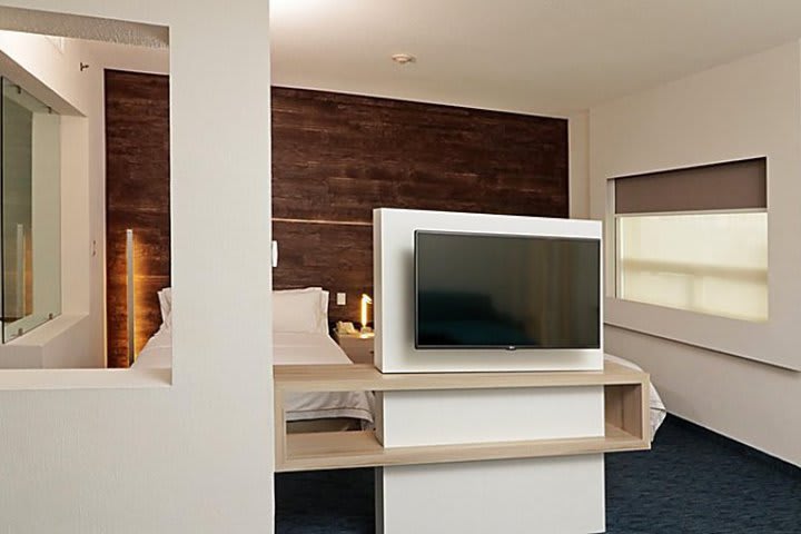 Room with flat-screen TV