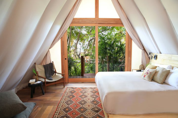 Lagoon breeze guest room