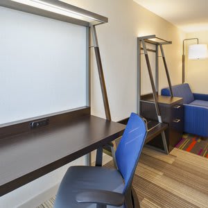 Holiday Inn Express Hotel & Suites Chicago-Midway Airport, an IHG Hotel