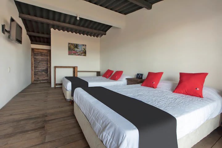 Habitación estándar con dos camas