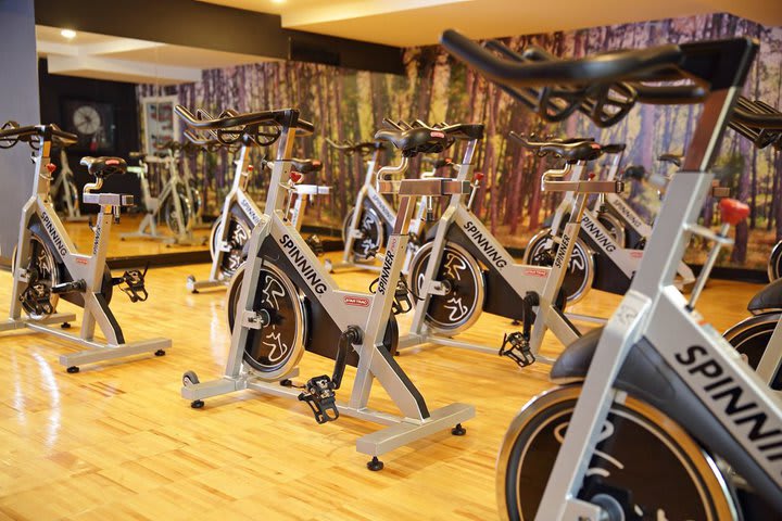 The fitness center is equipped with a variety of cardiovascular machines