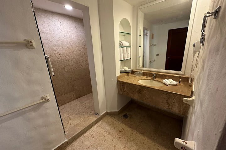 Baño de una habitación estándar