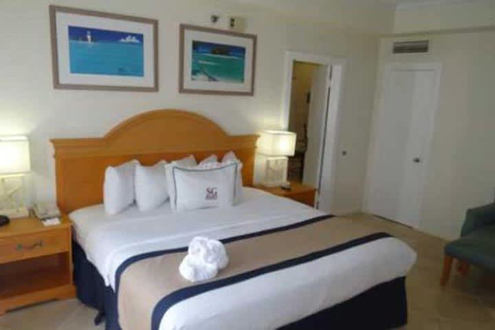 Las habitaciones del hotel Hollywood Beach Resort Cruise Port tienen aire acondicionado