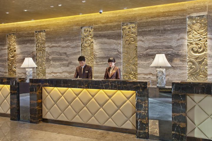 Front desk at Crowne Plaza Beijing Chaoyang U-Town