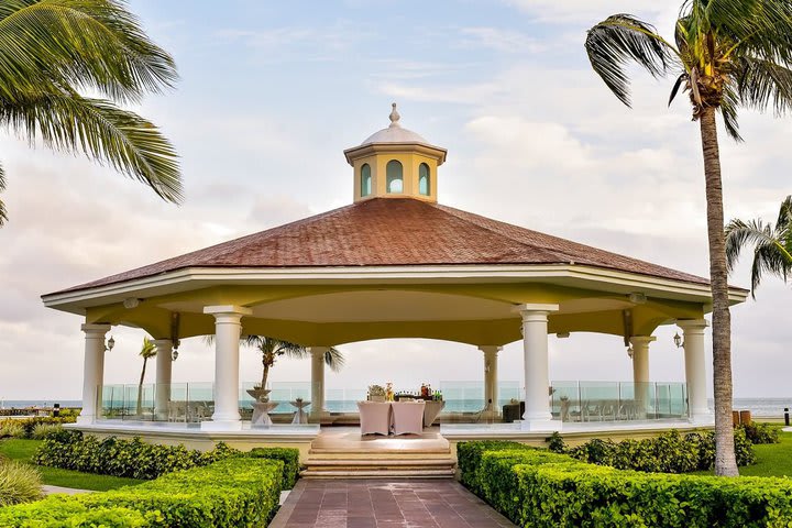 Se puede celebrar una boda con vista al mar