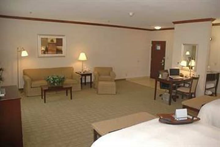 Hampton Inn & Suites Waxahachie - Waxahachie, United States - PriceTravel