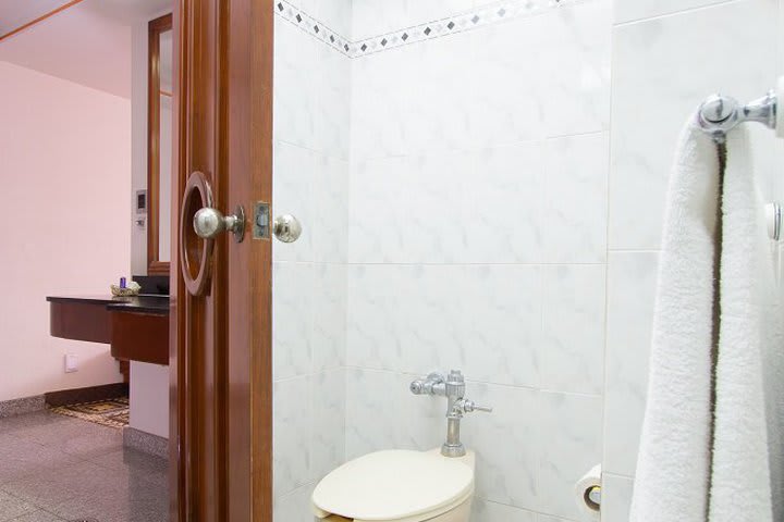 Guest bathroom