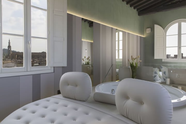 Img - Suite presidencial, 1 habitación, bañera de hidromasaje, vistas a la ciudad