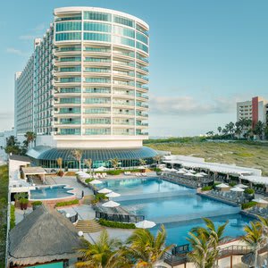 Seadust Cancun Family Resort