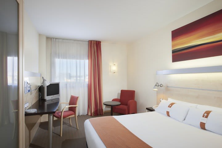 Guest room at the Holiday Inn Express Madrid - Alcobendas