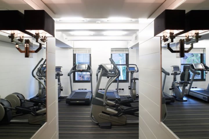 Gimnasio del hotel The Carlyle en Nueva York