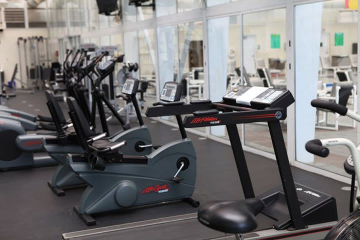 Fully-equipped fitness center at the Chicago's Essex Inn