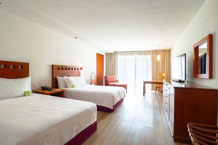 Camino Real Club double guest room