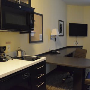 Candlewood Suites San Antonio Airport, an IHG Hotel