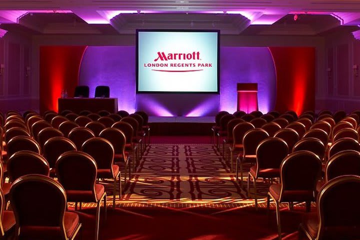 La suite Adelaide del London Marriott Hotel Regents Park tiene capacidad para 300 invitados