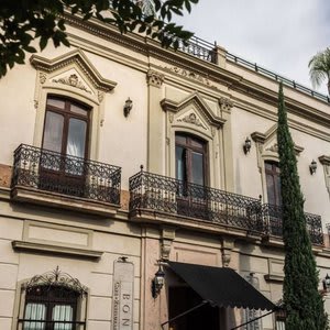 Casa Pedro Loza