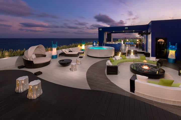 Rock Star Suite terraza de noche