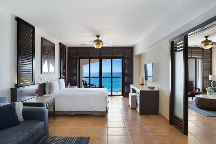 Img - Ocean front 1 bedroom Master suite - 2VMS